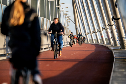 Fietsers op De Snelbinder, Nijmegen