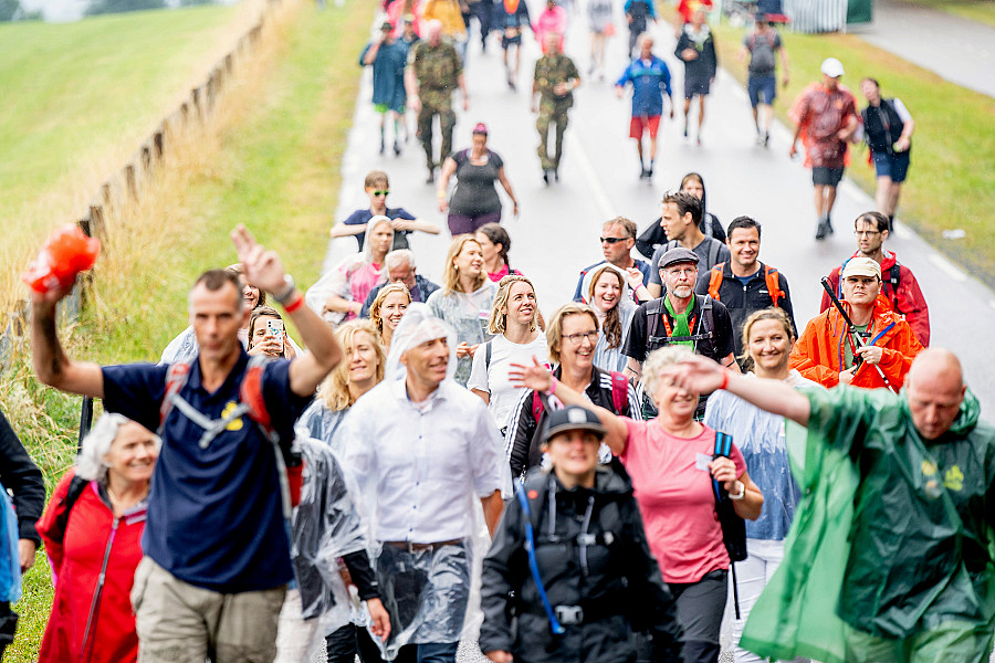 Vierdaagse Dagvangroesbeek 1 Big
